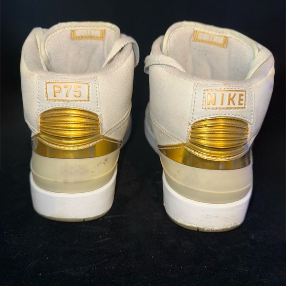 Nike Air Jordan 2 Retro Qui 54 Sneakers - Picture 4 of 10